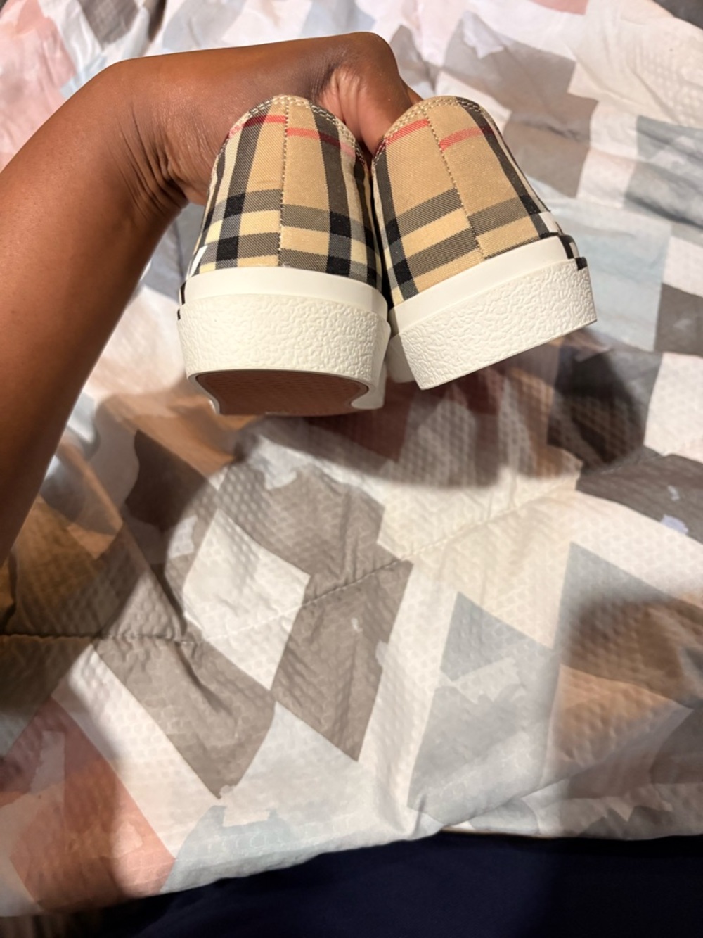 Burberry Beige Plaid Logo Low-Top Sneakers with White Trim - Picture 4 of 6
